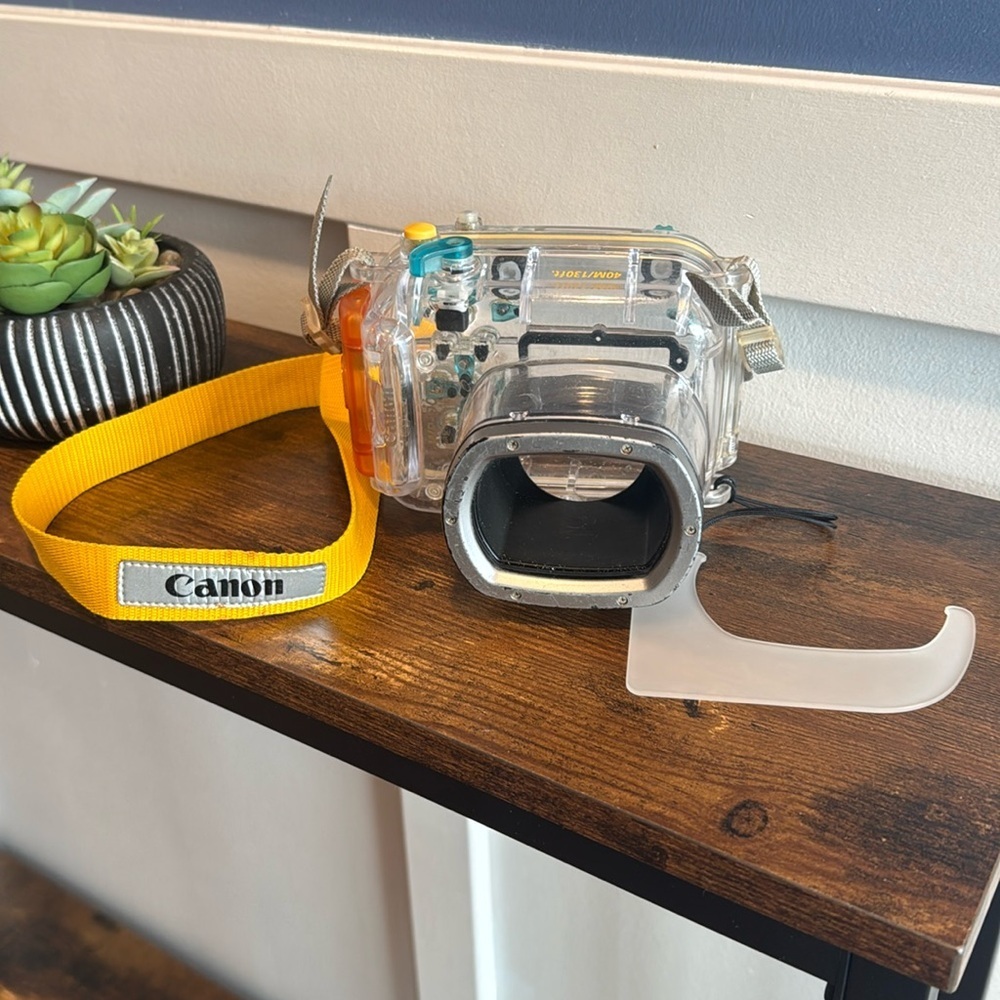 Canon Under Water Waterproof Case Canon WP-DC800